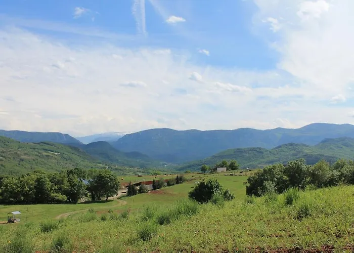 Rural De Bergnes A L'ombre Des Grands Pins Feriehus Campagne-sur-Aude