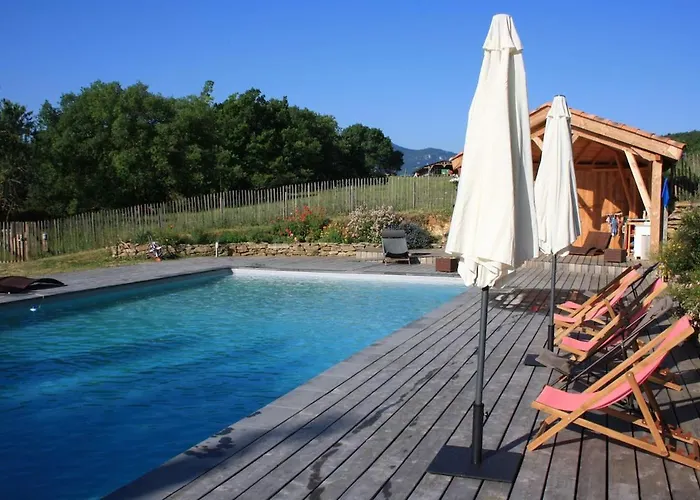 Feriehus Rural De Bergnes A L'ombre Des Grands Pins